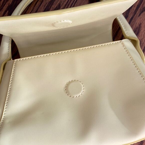 House of Want Shoulder Bag Optional Chain Link Strap Magnetic Closure - Picture 2 of 8